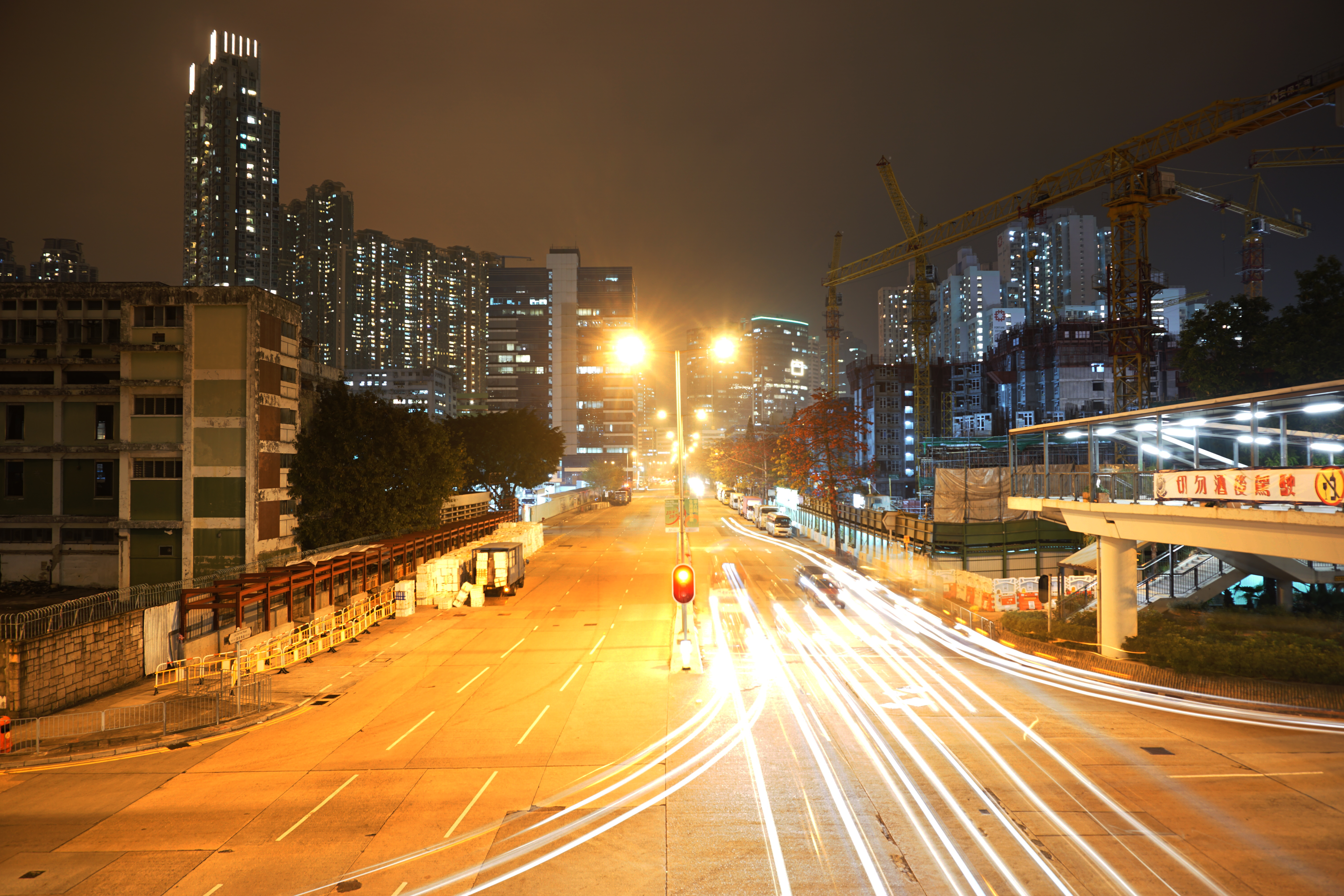 荔枝角道夜景及長沙灣周邊城市環境參考
